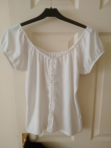 Shoulder top milkmaid - on,