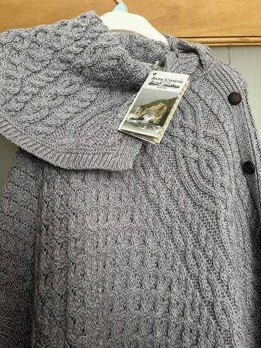 Grey poncho - grey,