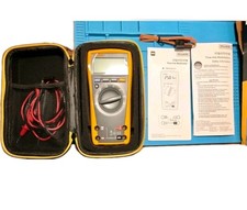 Fluke 179 True RMS Digital