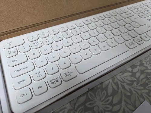 Sandstrom wireless keyboard - sandstrom,