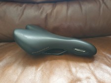 Selle Royal Freccia Saddle 9973 bicycle Seat Royal Vacuum Light