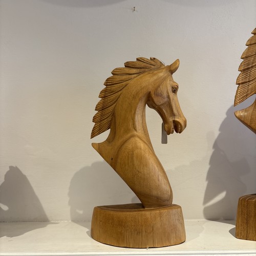 Hand carved horse head - hand,