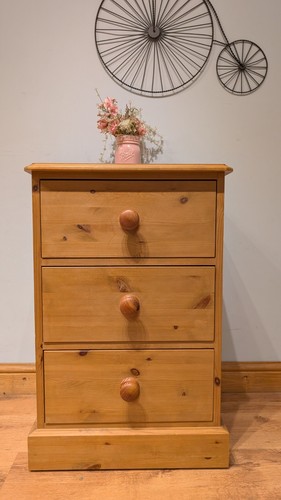 Large chunky solid pine - large,