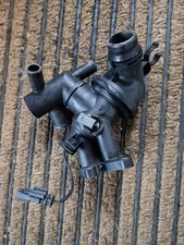 Range Rover Evoque 2.0 diesel thermostat housing G4D3-8575-BC (16/4)