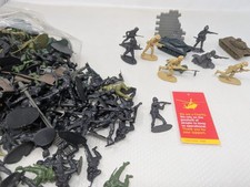 Airfix & Unbranded 1/32 Plastic Soldiers & Accessories Free UK P&P  RD4