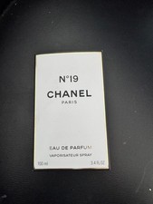 CHANEL No 19 EMPTY  Box