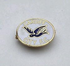 CARDIFF CITY VINTAGE PIN BADGE