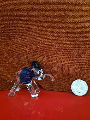 Murano style glass elephant - glass,