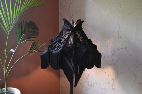 Gothic lotus black burn-out