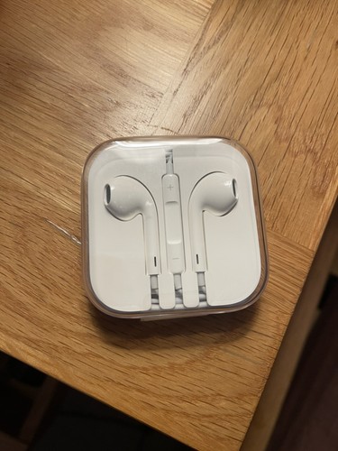 Apple headphones wired 5mm - wired, 3.5mm