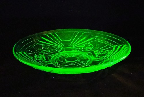 Art deco jobling uranium glass - art,