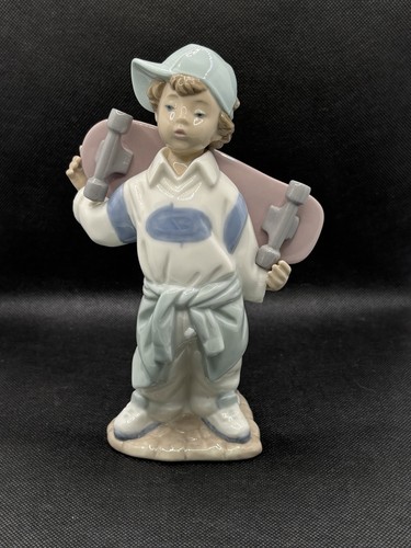 Nao lladro little - by,