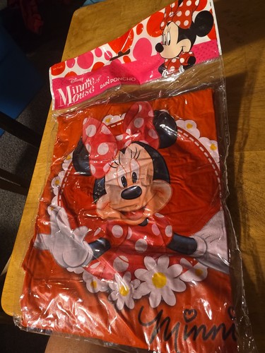 Cute red disney minnie mouse - minnie,