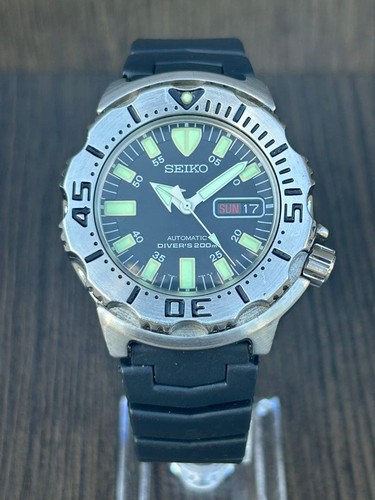 Seiko black monster diver - seiko,