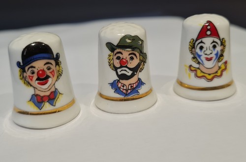 Clown thimbles vintage fenton - clown,
