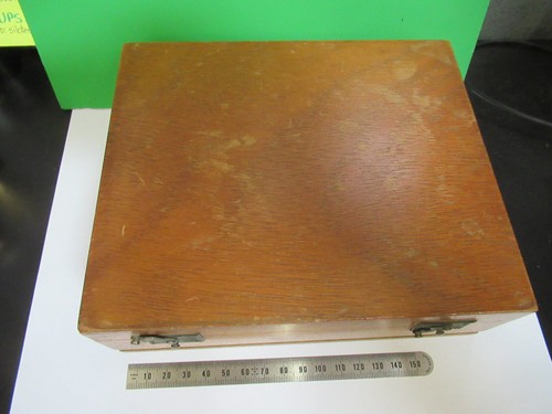 Empty wood box leitz wetzlar - empty,