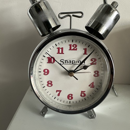 Snap tools alarm clock - on, (not