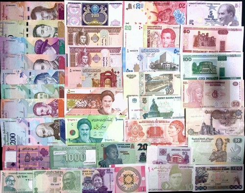 Pcs different banknotes - different,