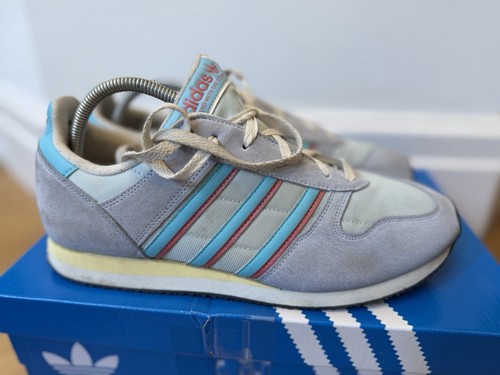Adidas racewalk uk10 2022 rare - uk10,