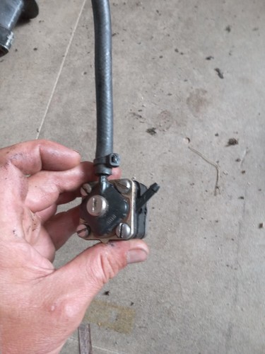 Carburettor fuel pump evinrude - pump,