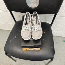 Dockers By Gerli Ladies Suede Slip On Shoes Size 4