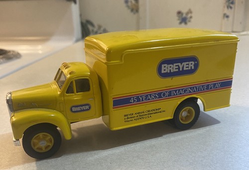 Corgi classics mack - corgi, series