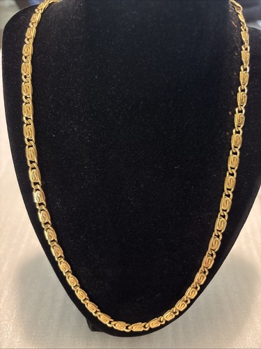 A25 vintage trifari gold - gold, tone