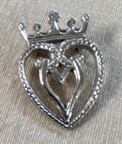 Vintage luckenbooth pin - 'luckenbooth',
