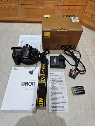 Nikon d600 camera plus - d600,
