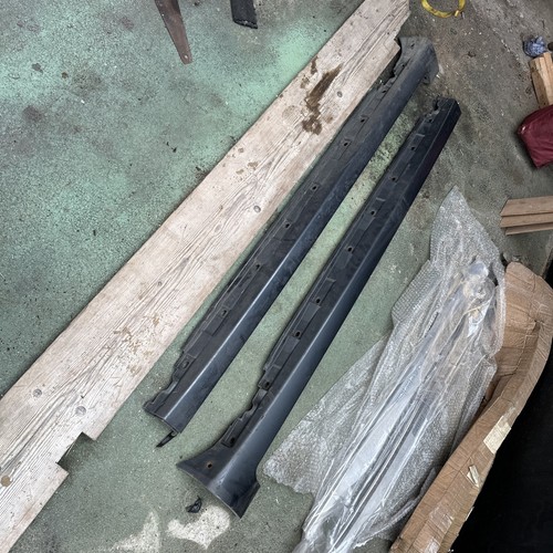 Audi line pair left - b6,