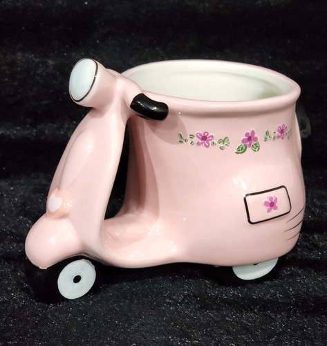 Pink floral scooter shaped mug - pink,
