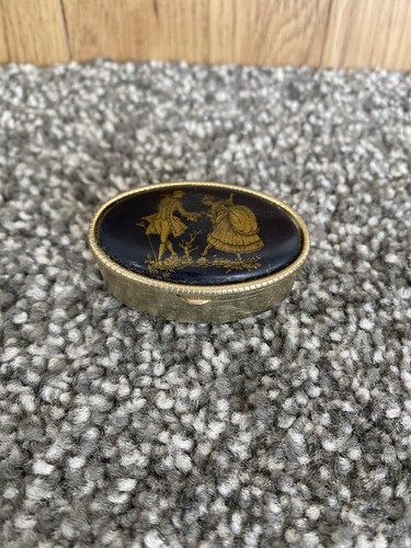 Black and gold courting - gold, couple