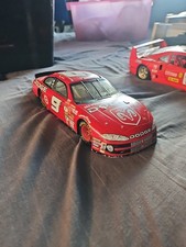 Action 2003 Dodge Intrepid