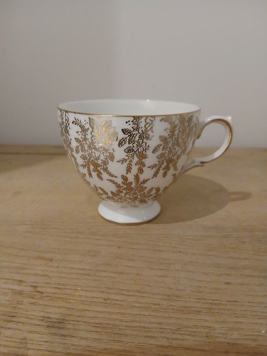 Royal vale fine bone china - vale,