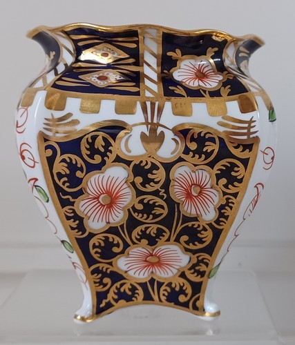 Royal crown derby - royal,