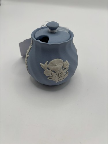 Wedgwood jasperware pale blue - jasperware,