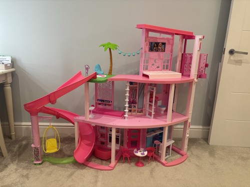 Barbie dream house three - house,