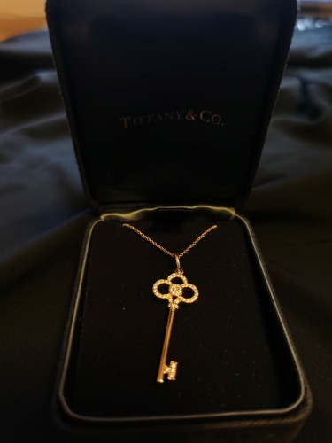 Tiffany crown key rose - in,
