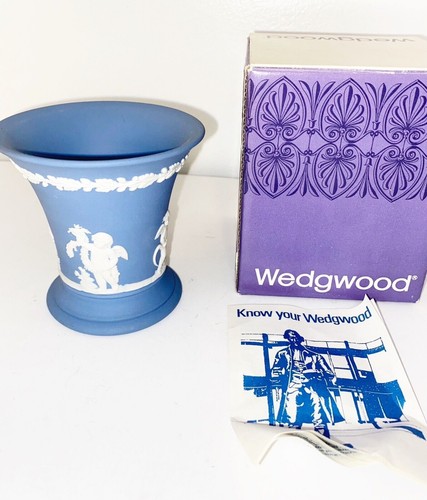 Vintage wedgwood jasper - jasper, posy