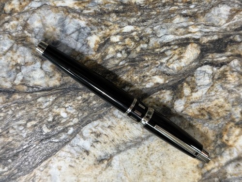 Dupont fountain pen black - s.t.,