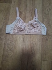 Ladies bra 38B, Triumph (Doreen) non Wired and Non Padded