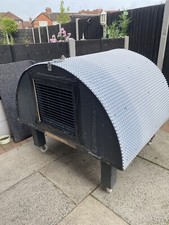 duck/small animal rabbits etc enclosure cage warm cosy safe environment