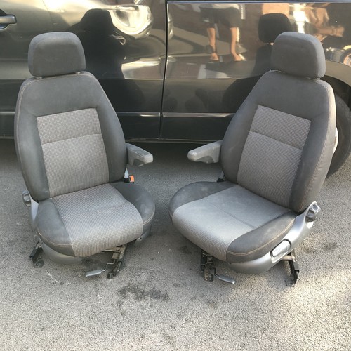 Captain seats swivel - captain,