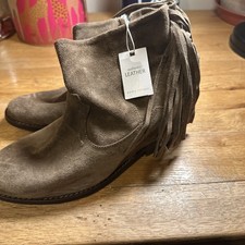 Zara Brown trafaluc Cowboy