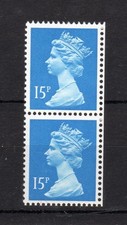 15p MACHIN UNMOUNTED MINT PAIR - PHOSPHOR (LEFT BAND) OMITTED FROM TOP STAMP