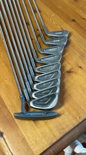 FULL SET OF WILSON 1200 GE GOLF CLUBS  3-9 PW SW IRONS, PUTTER RIGHT HANDED, BAG