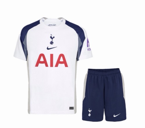 Tottenham home kit age 13 - tottenham,