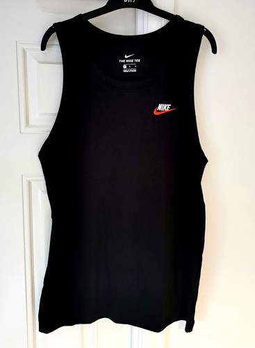 Medium men nike vest - medium,