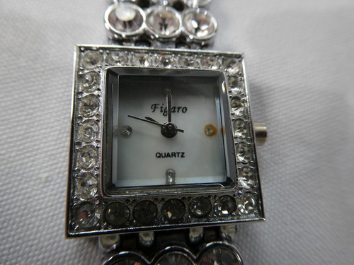 Superb figaro quartz - figaro,