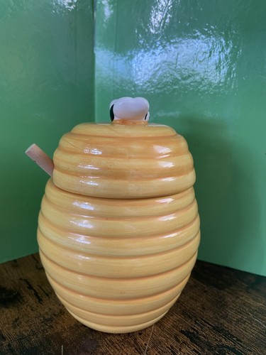 Beehive honey pot ceramic - beehive,